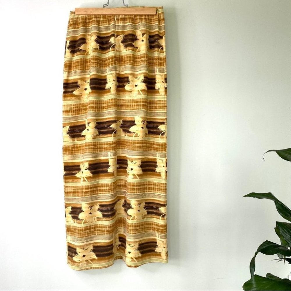 LOFT Ann Taylor maxi skirt  in 💯 silk